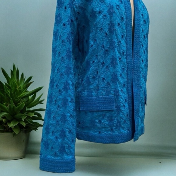 Chico’s Eyelet Lace Embroidered Open Front Cardigan Jacket Size 2 - Picture 7 of 13